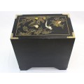 elegant cabinet est-oriental, de budoir. lacquer & pictura manuala. Taiwan anii' 70